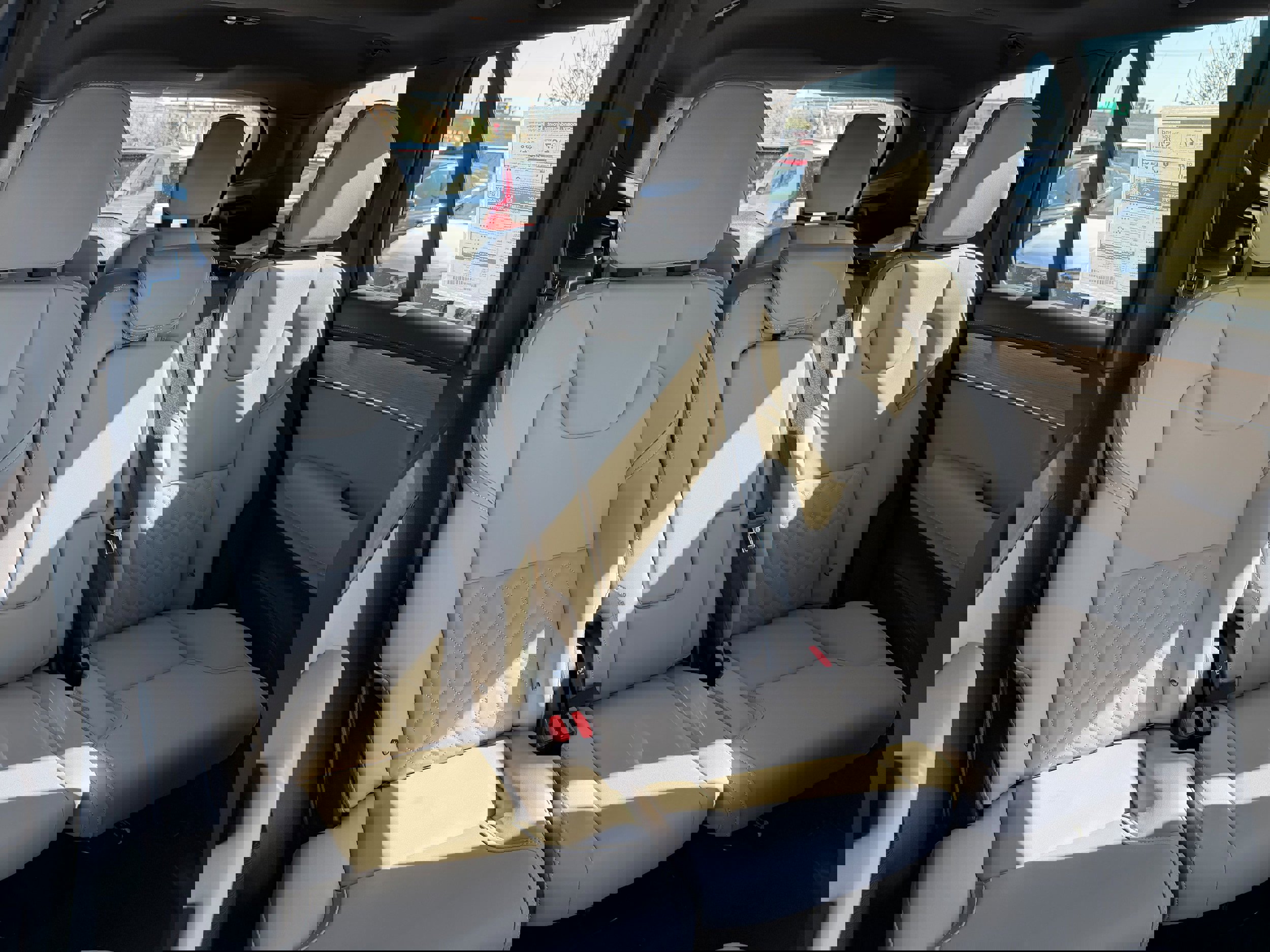 New 2026 Volvo XC90 T8 Core image 10