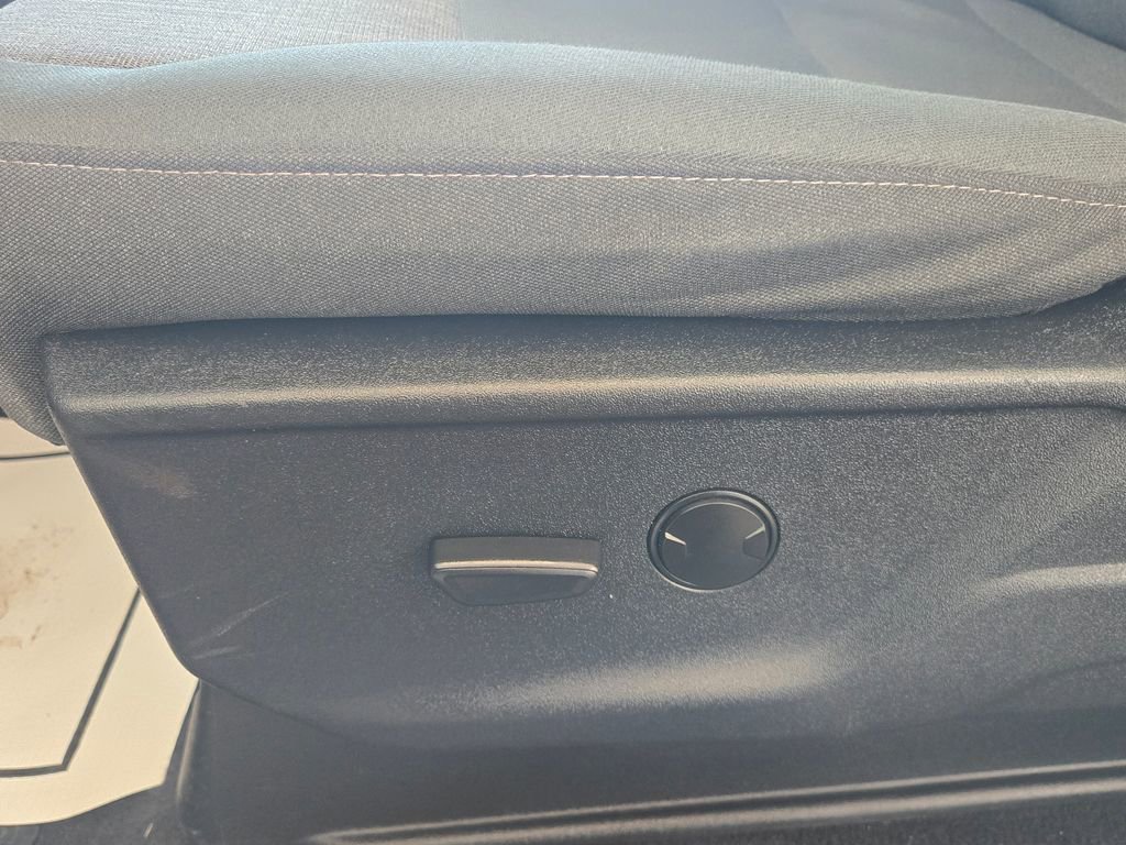 Used 2023 Ford F150 XLT image 14