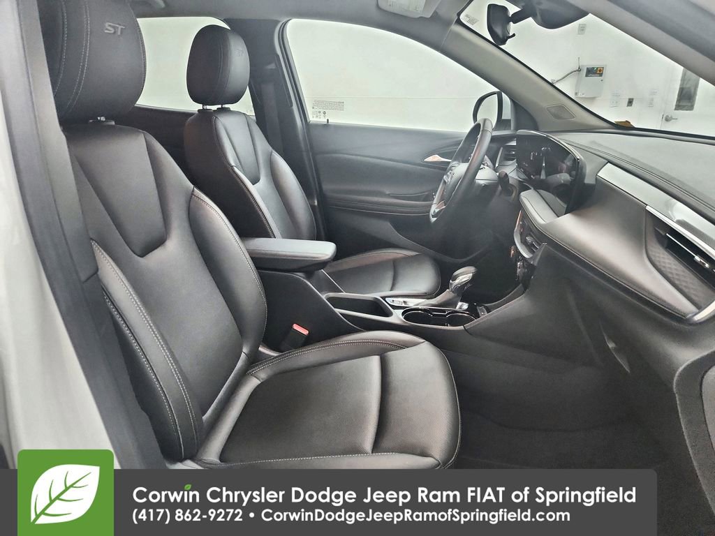 Used 2024 Buick Encore GX Sport Touring image 32