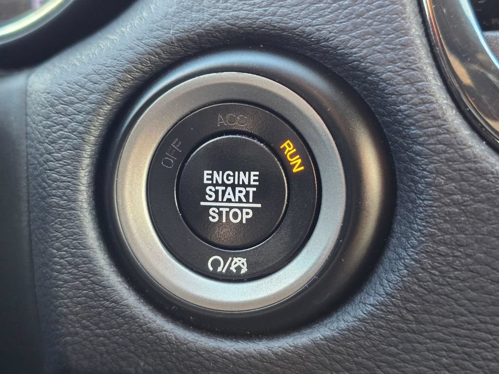 Used 2020 Dodge Durango R/T w/ Technology Group AWD/4WD image 26