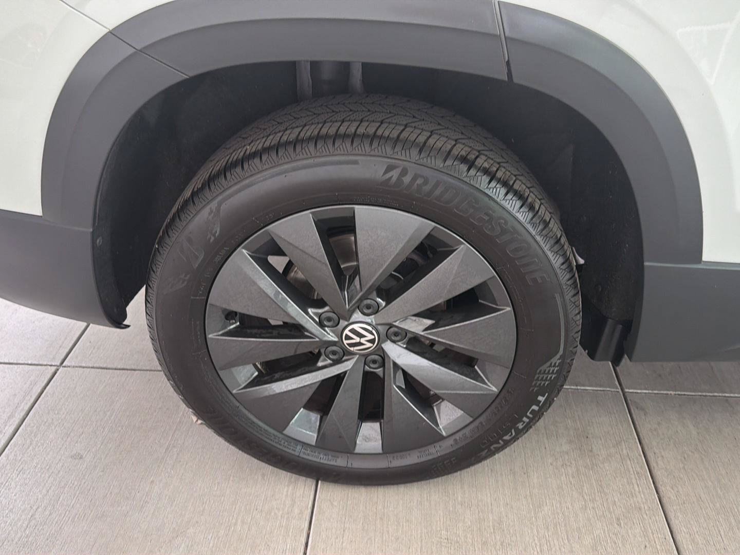 Certified 2024 Volkswagen Taos S FWD image 11