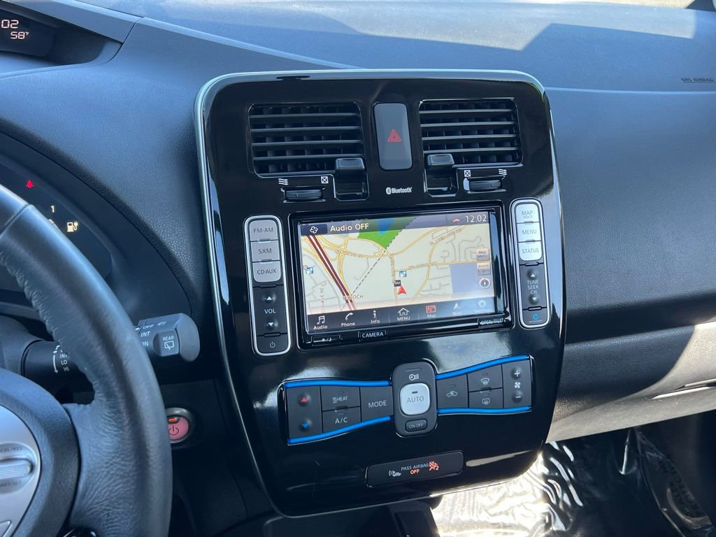 Used 2017 Nissan Leaf SV w/ Premium Package image 20