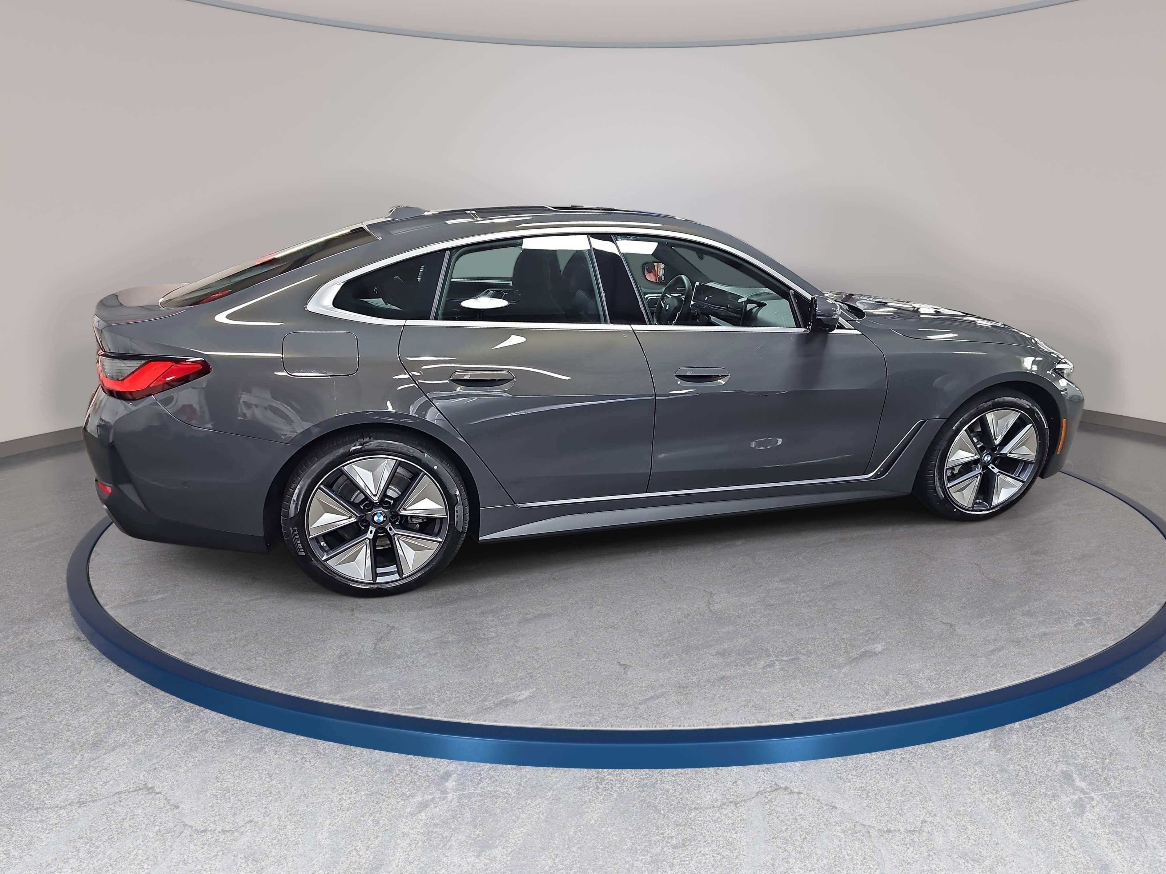 New 2026 BMW i4 xDrive40i w/ Premium Package AWD/4WD image 4