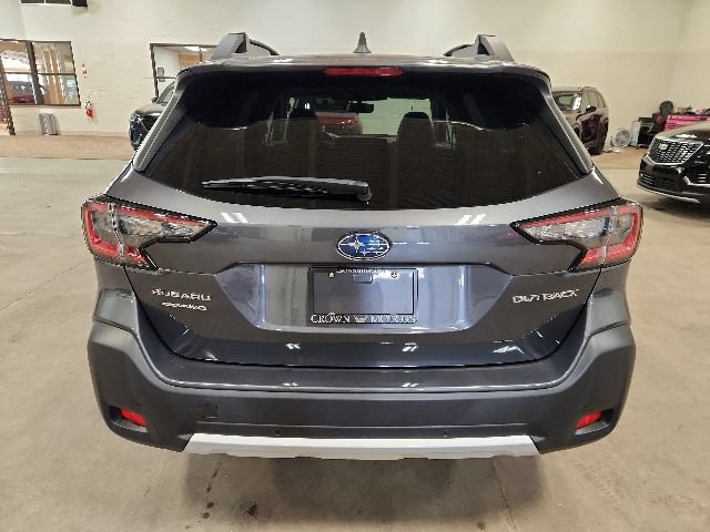 Used 2025 Subaru Outback Limited AWD/4WD image 4