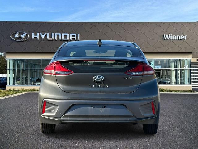 Used 2022 Hyundai Ioniq SE image 4