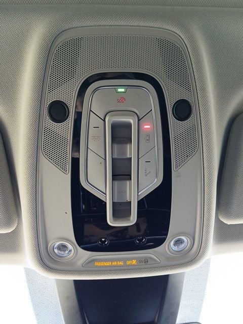 Used 2022 Audi Q8 Premium Plus image 27