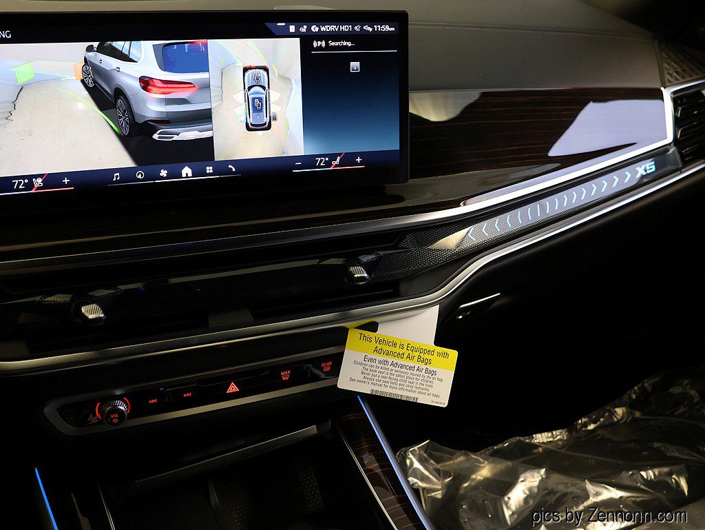 New 2026 BMW X5 xDrive50e w/ Executive Package image 25