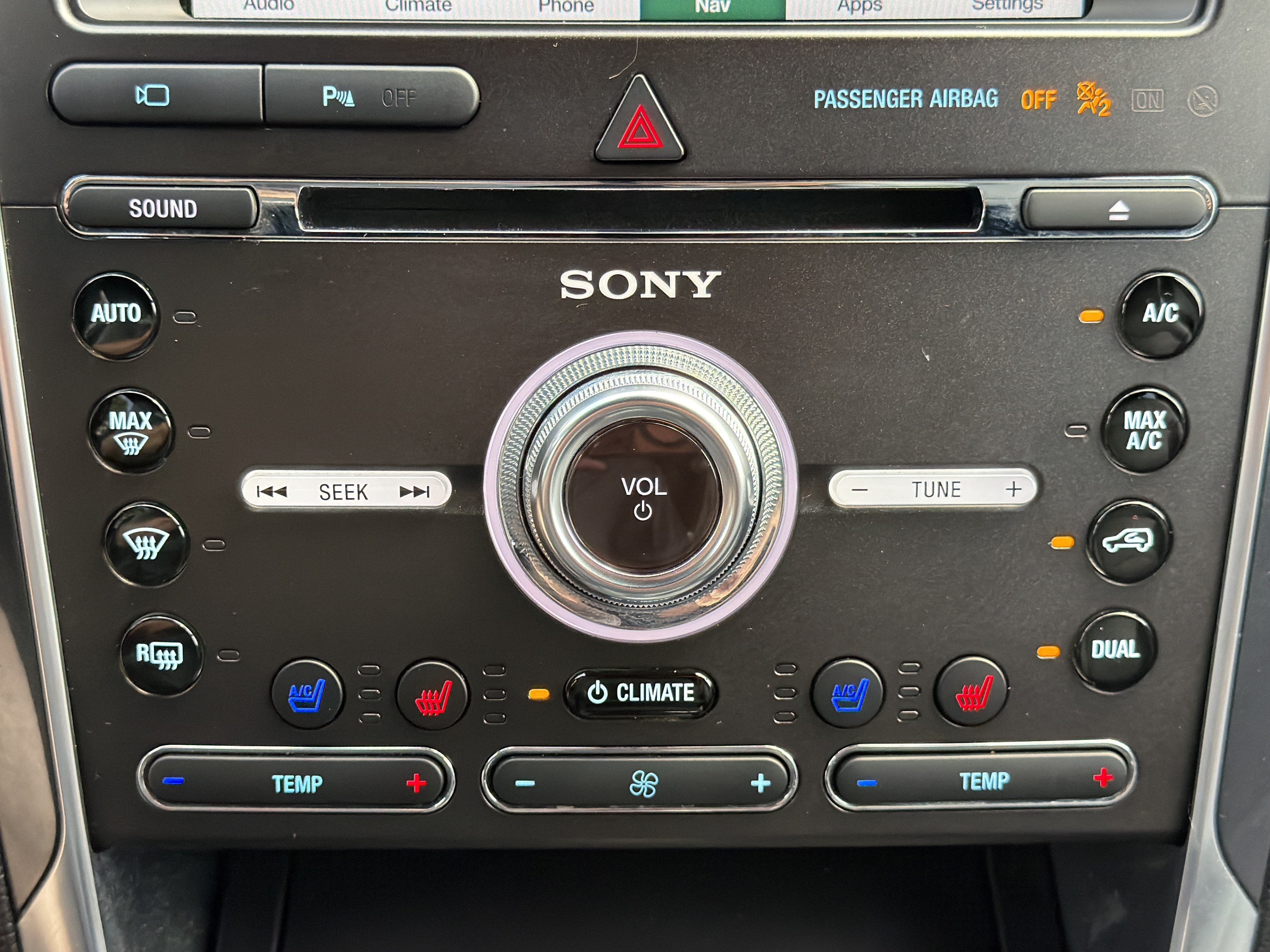 Used 2018 Ford Explorer Limited FWD image 7