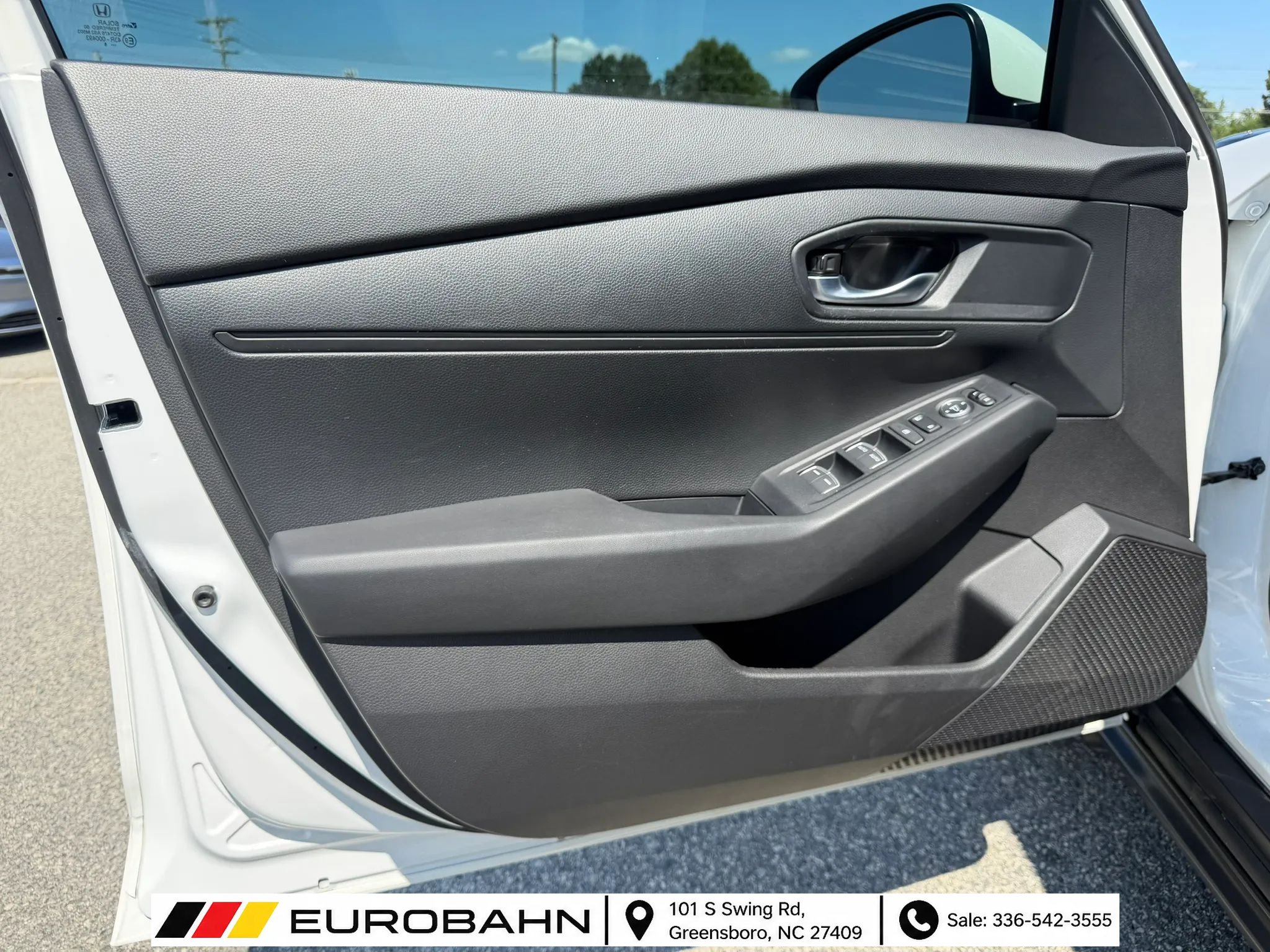 Used 2025 Honda Accord LX image 8