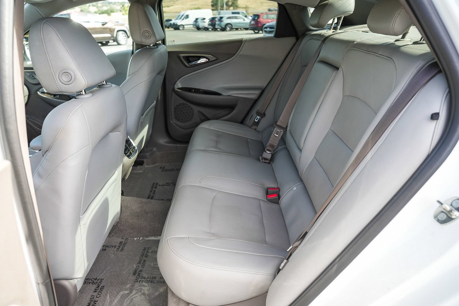 Used 2018 Chevrolet Malibu Premier w/ Premier Sun and Wheel Package FWD image 18