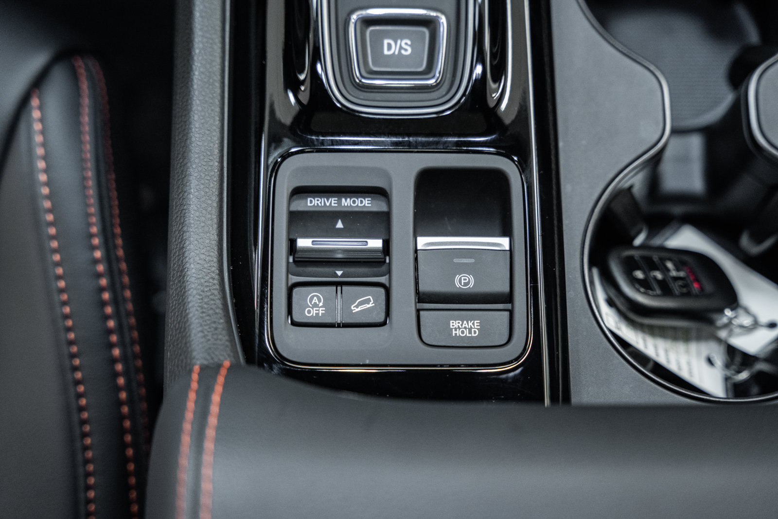 Used 2025 Honda Pilot TrailSport image 35