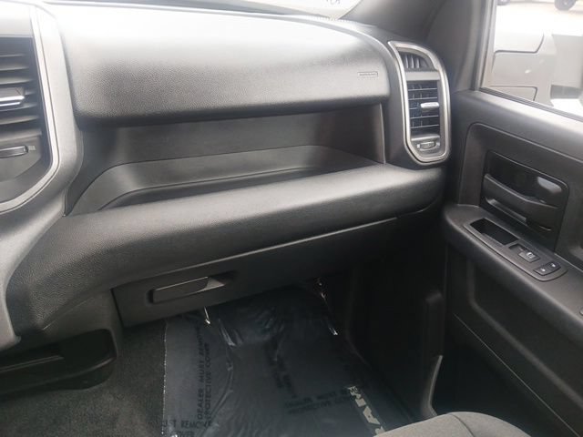 Used 2024 RAM 2500 Tradesman w/ Chrome Appearance Group AWD/4WD image 33