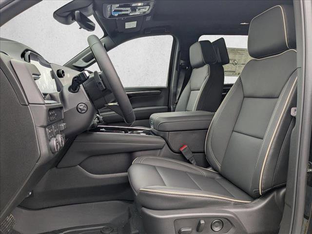 New 2026 Chevrolet Suburban Premier image 4