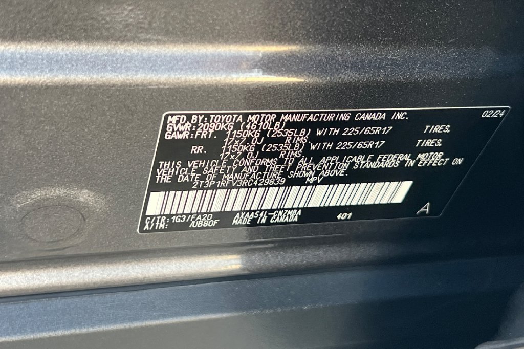 Certified 2024 Toyota RAV4 XLE AWD/4WD image 30