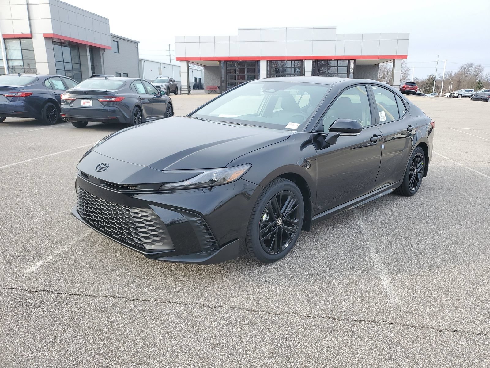 New 2026 Toyota Camry SE FWD image 2