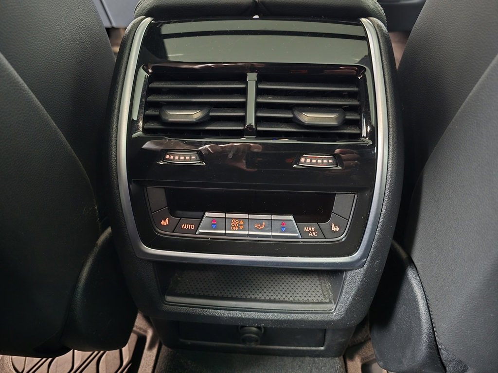 Used 2022 BMW X5 xDrive40i w/ M Sport Package image 19