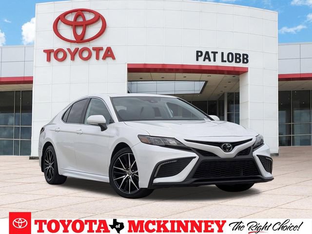 Used 2024 Toyota Camry SE