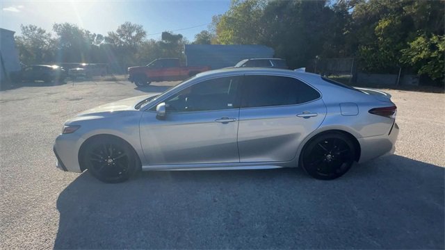 Used 2023 Toyota Camry XSE image 5
