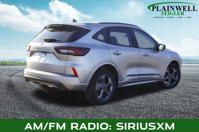 Used 2023 Ford Escape ST-Line image 3