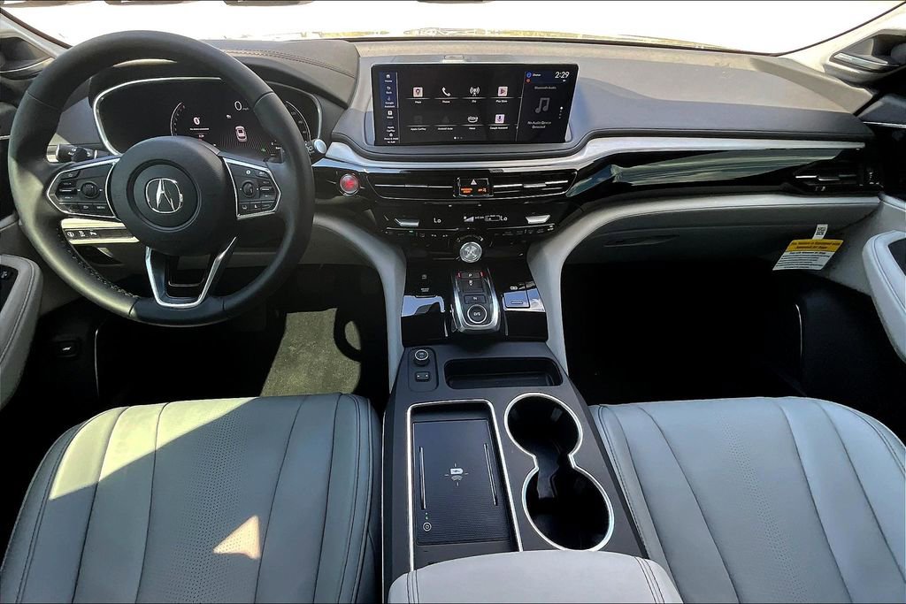 Used 2025 Acura MDX w/ Technology Package image 2