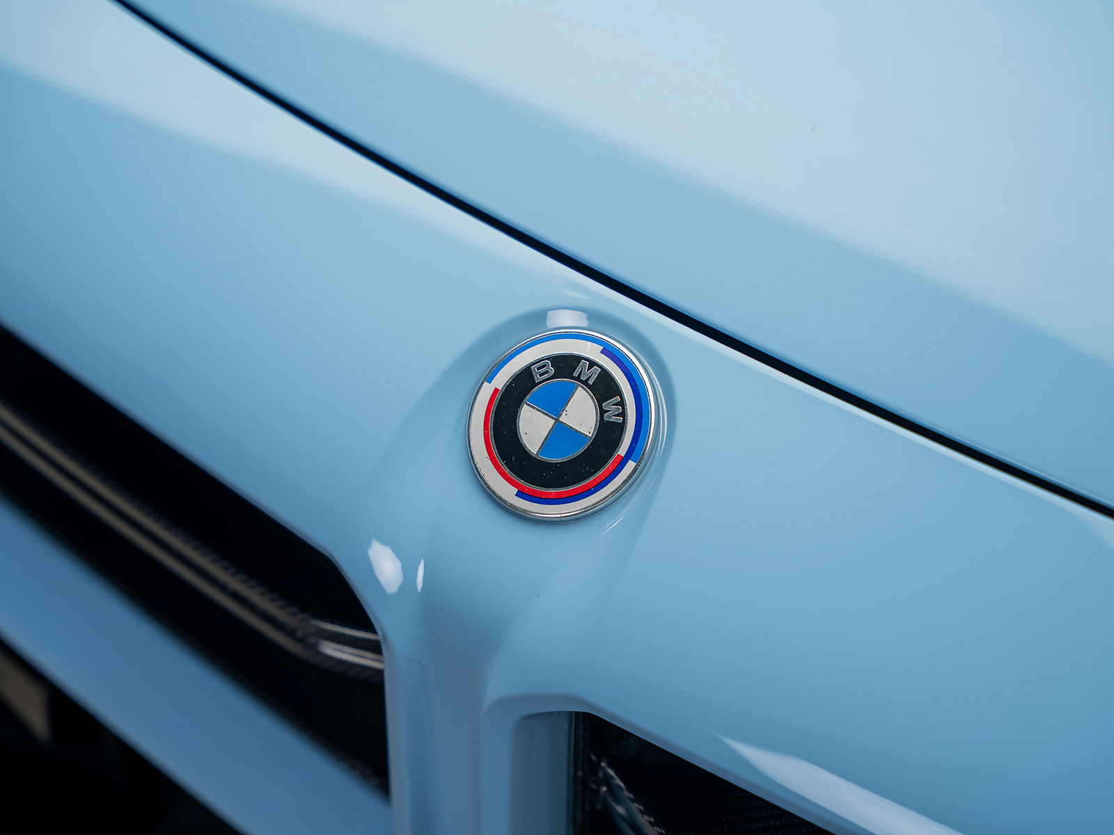 Used 2024 BMW M2 w/ Lighting Package RWD image 5