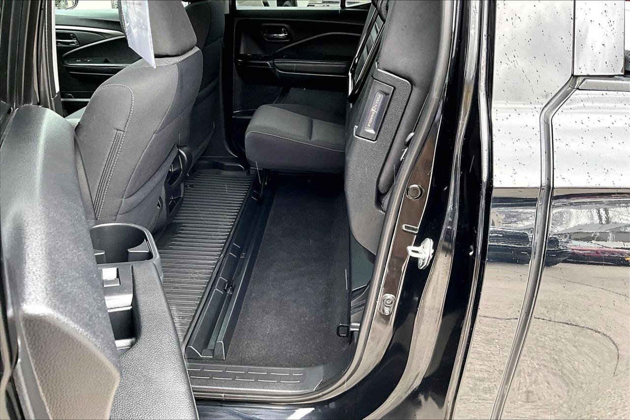 Used 2019 Honda Ridgeline Sport image 34
