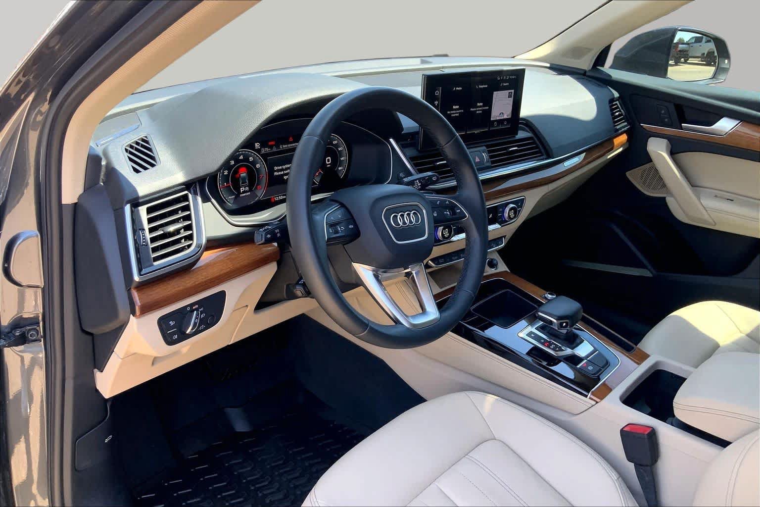 Used 2022 Audi Q5 2.0T Premium Plus AWD/4WD image 17