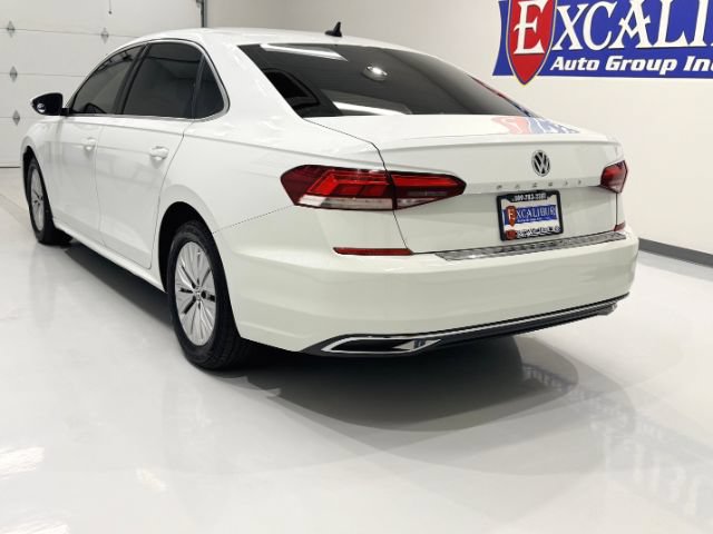 Used 2021 Volkswagen Passat 2.0T SE FWD image 4