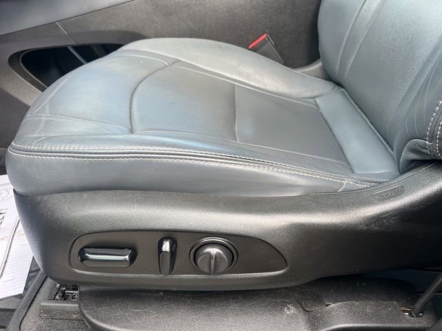 Used 2020 Buick Enclave Essence w/ Sport Touring Edition image 24