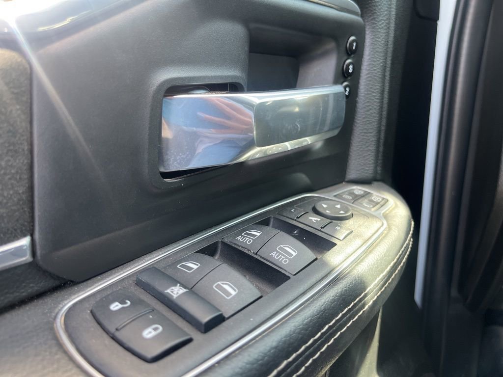 Used 2024 RAM 2500 Laramie w/ Night Edition AWD/4WD image 16