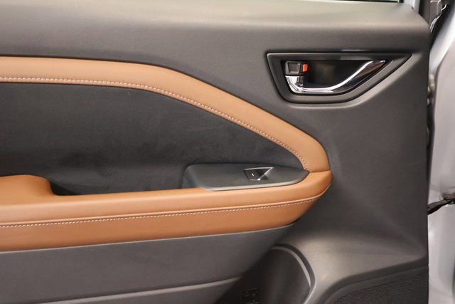 Certified 2025 Subaru Forester Touring image 29