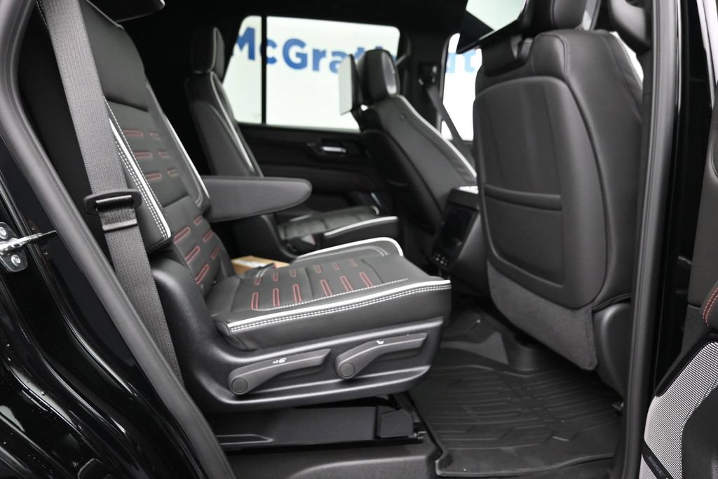 New 2026 GMC Yukon AT4 Ultimate AWD/4WD image 10