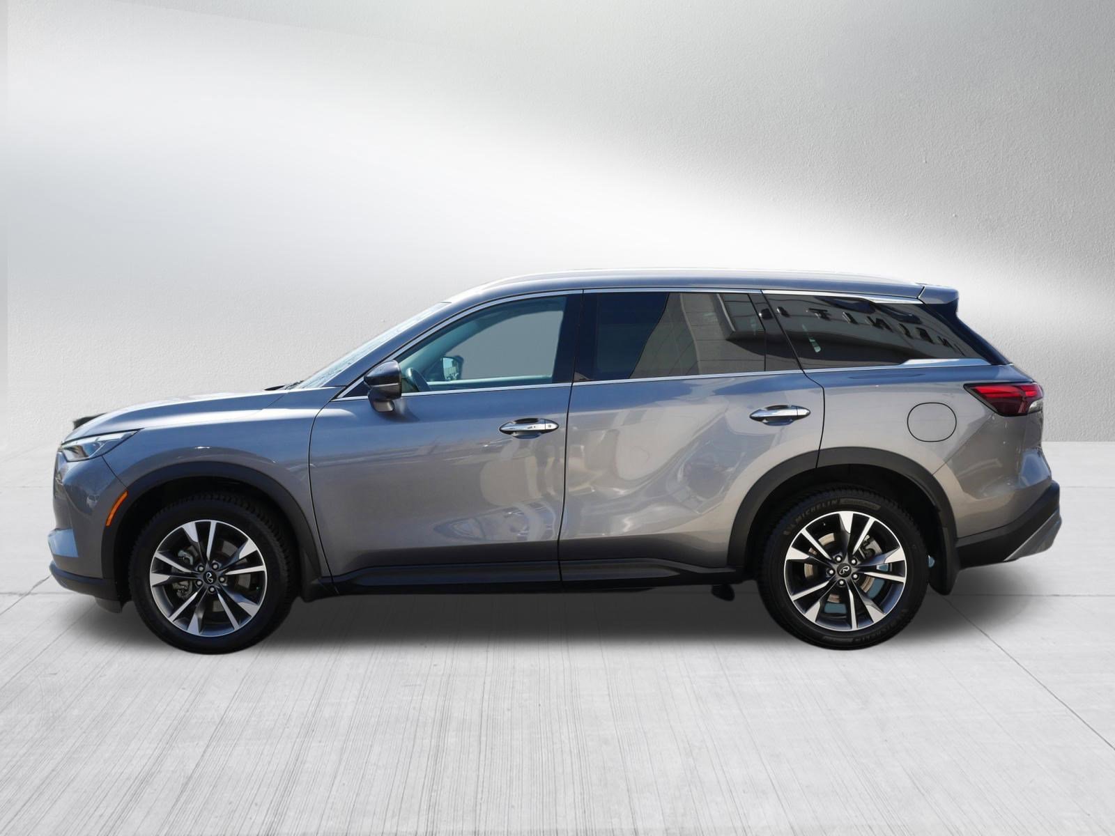 Certified 2022 INFINITI QX60 Luxe w/ Cargo Package AWD/4WD image 4