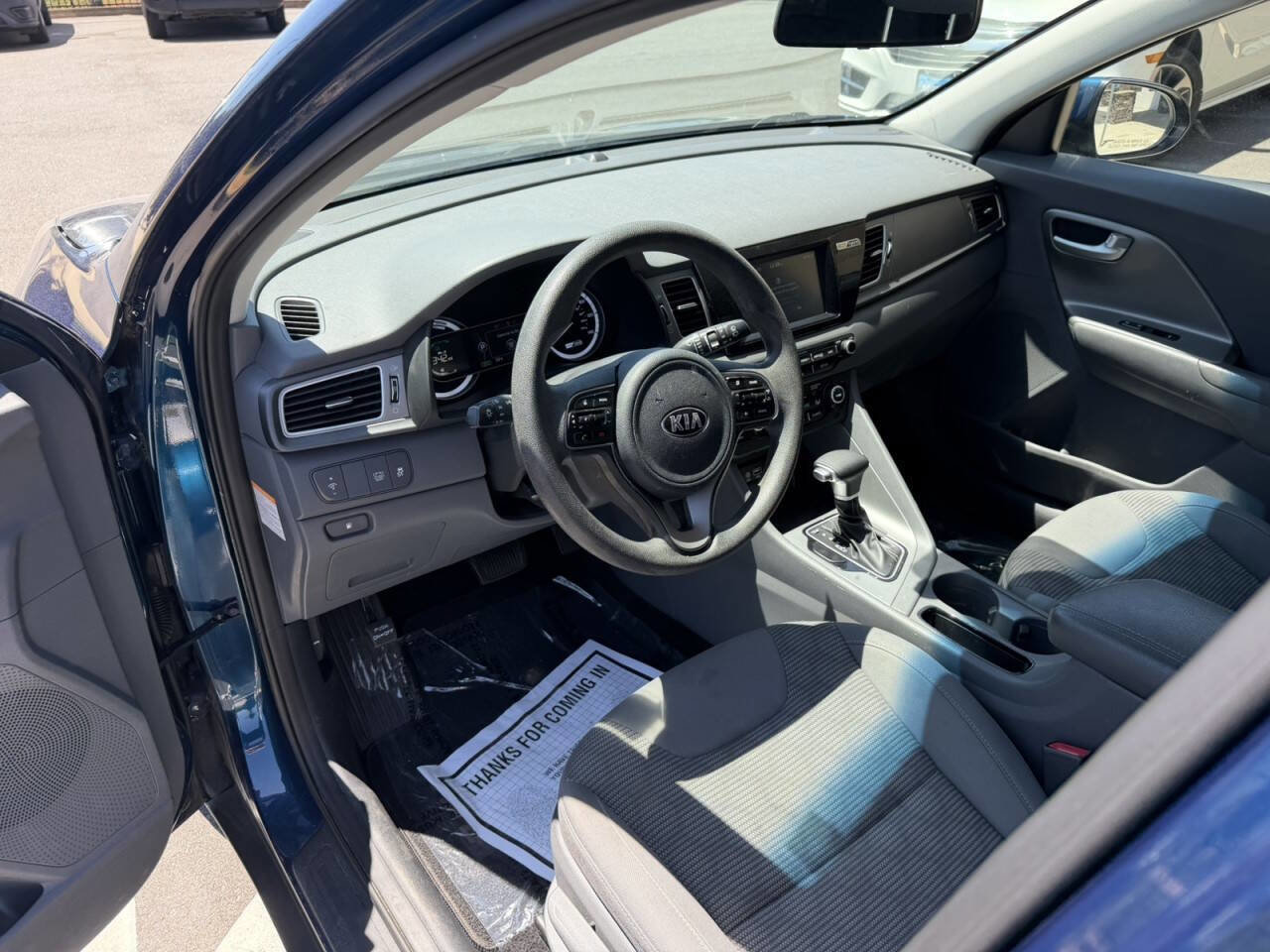 Used 2019 Kia Niro LX FWD image 25