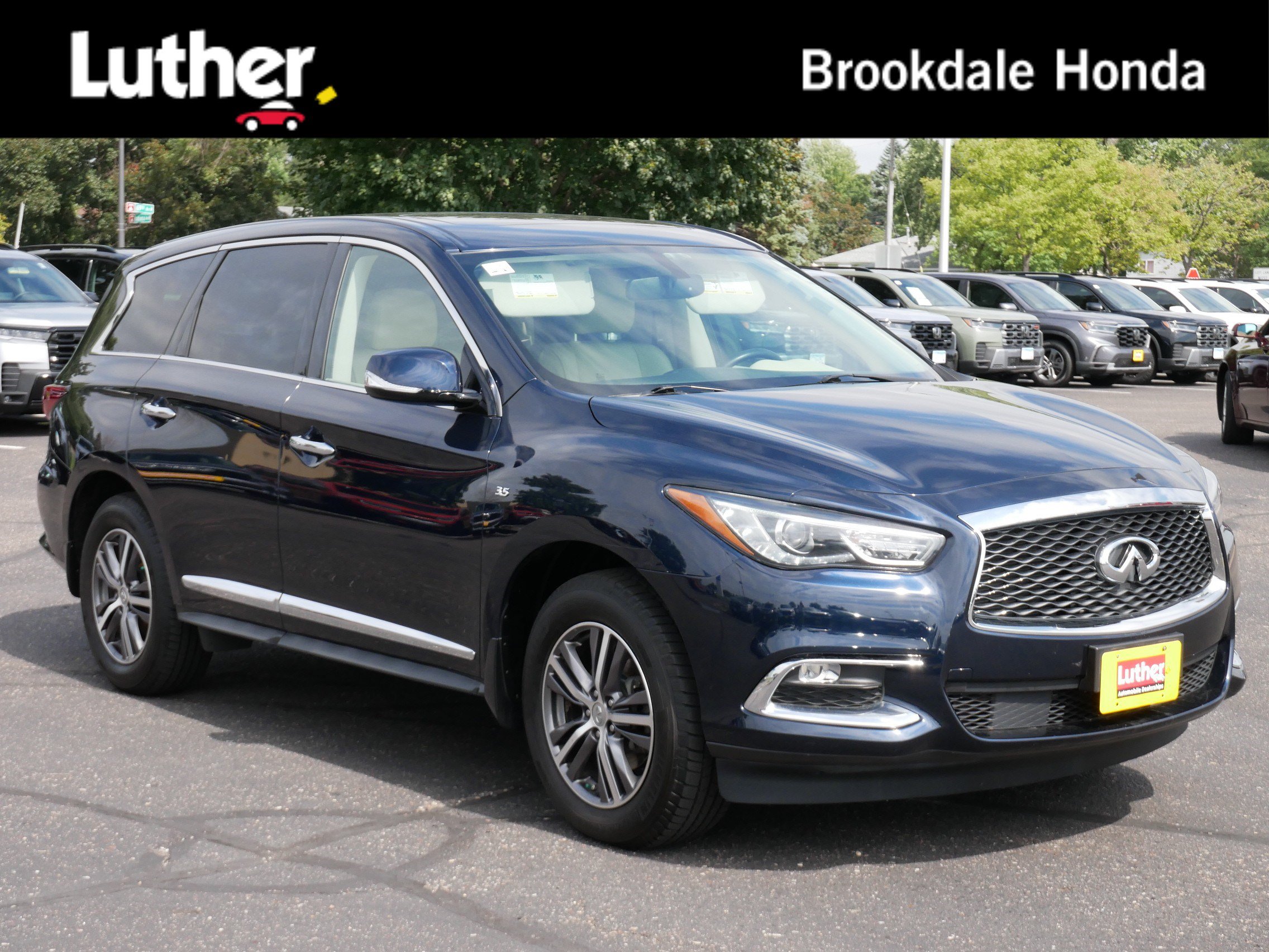 Used 2017 INFINITI QX60 Luxe