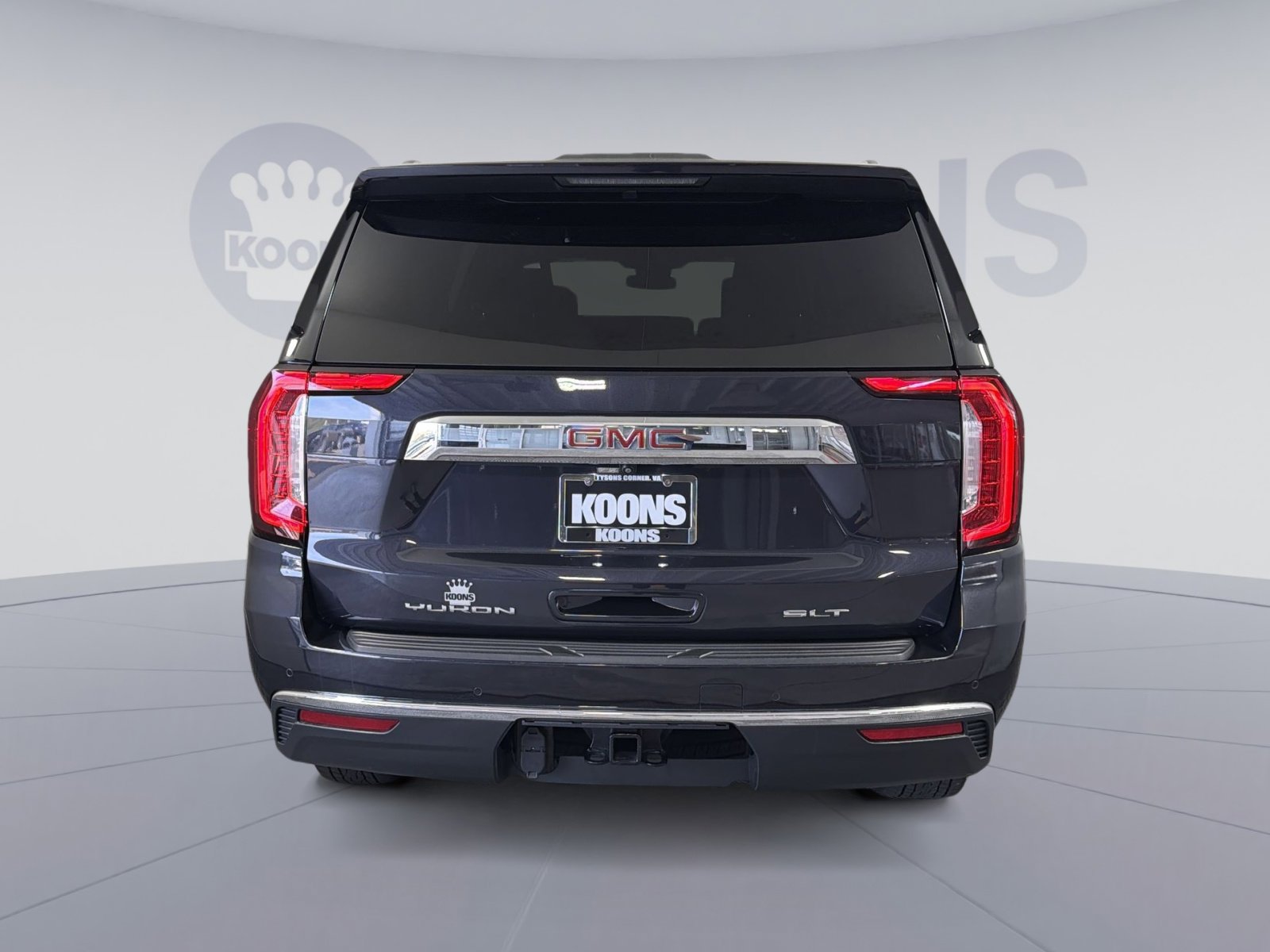 Used 2023 GMC Yukon XL SLT w/ SLT Premium Package image 5