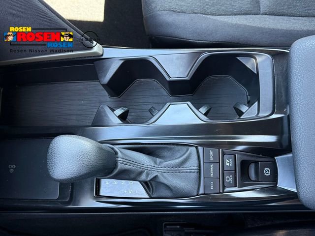 Used 2025 Toyota Camry LE FWD image 17