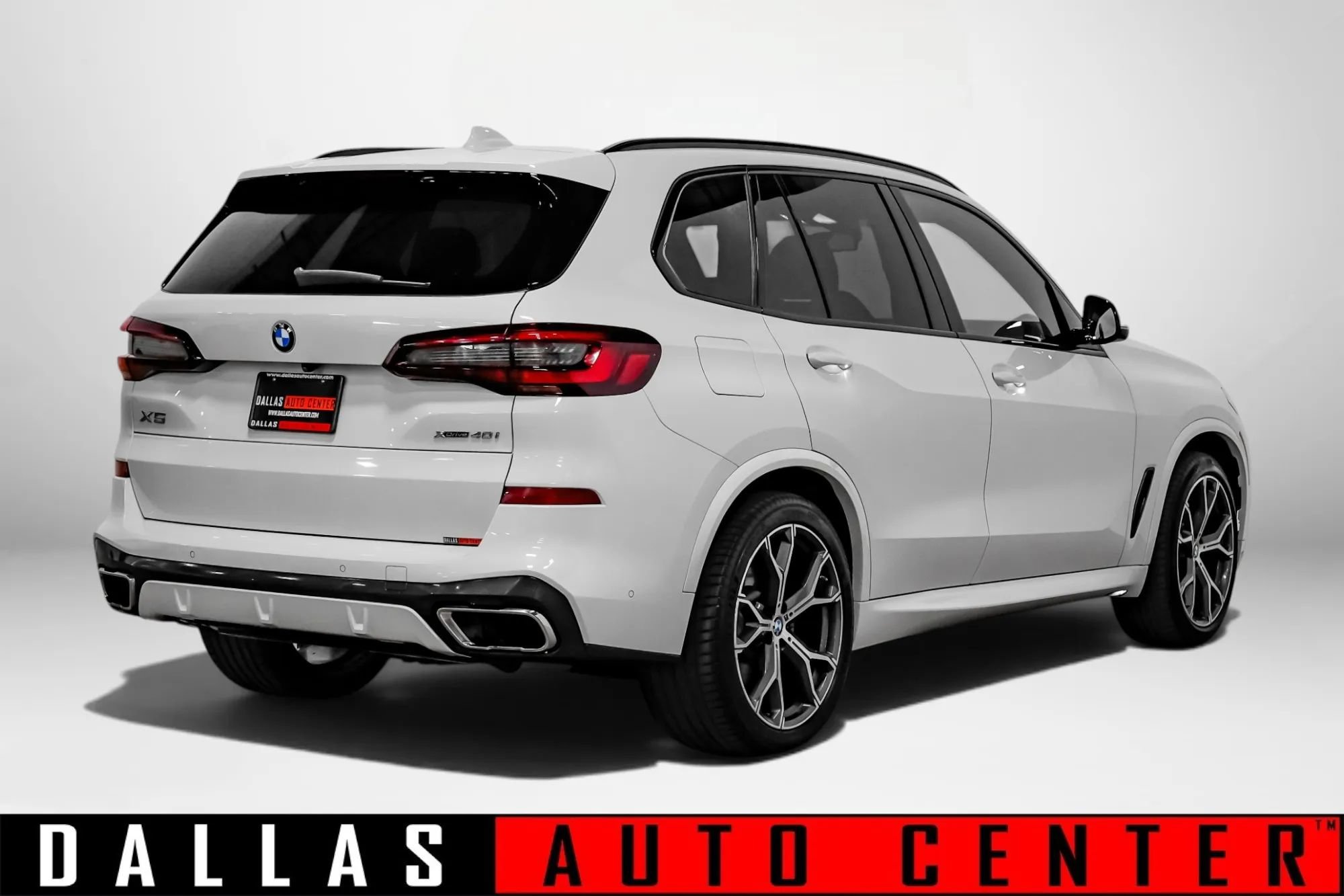 Used 2020 BMW X5 xDrive40i w/ M Sport Package AWD/4WD image 5