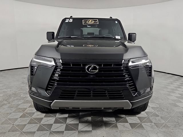Used 2025 Lexus GX 550 AWD/4WD image 2