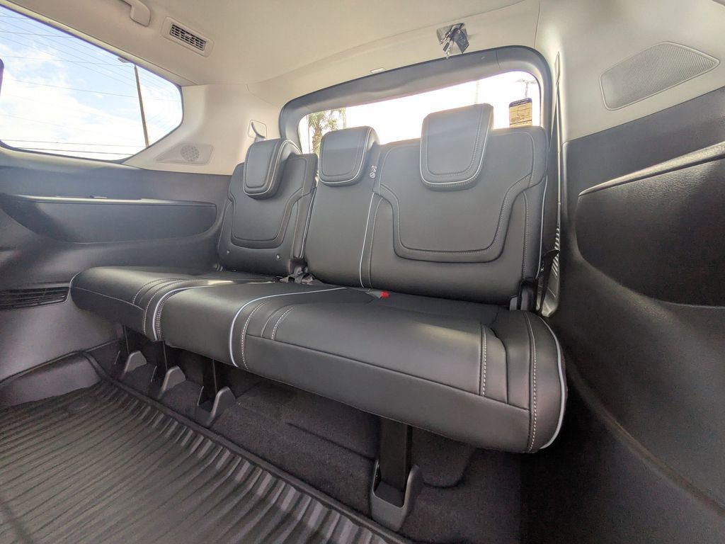 New 2026 INFINITI QX80 Luxe w/ Cargo Package RWD image 15