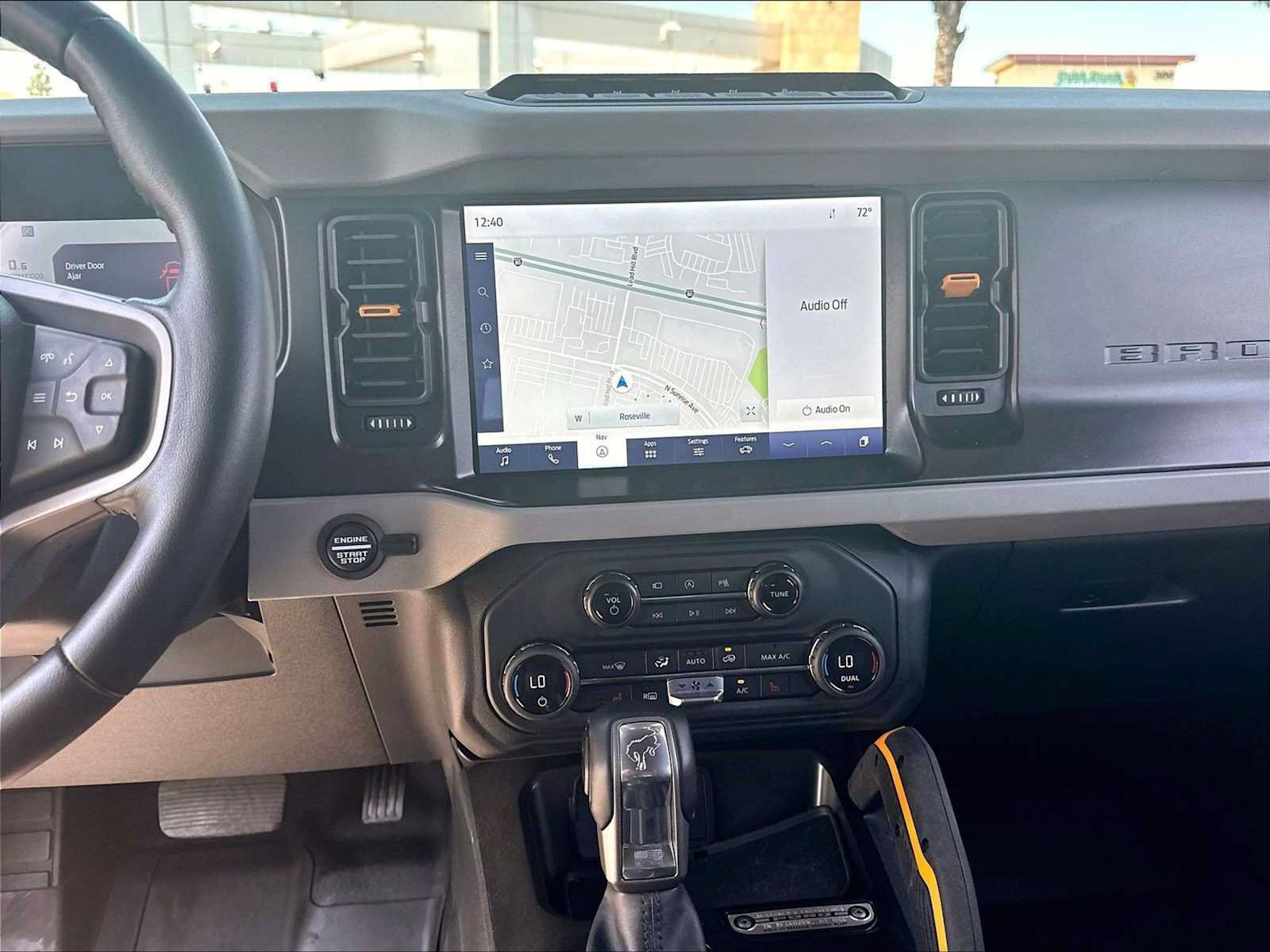 Used 2023 Ford Bronco Badlands w/ Sasquatch Package AWD/4WD image 9