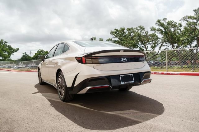 New 2025 Hyundai Sonata SEL image 4