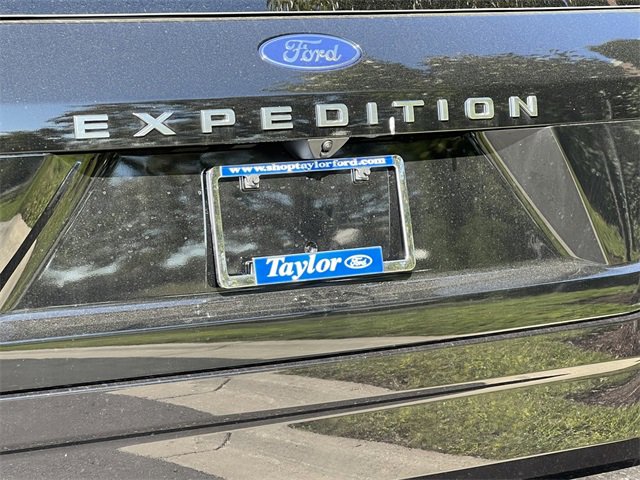 New 2025 Ford Expedition Active image 9