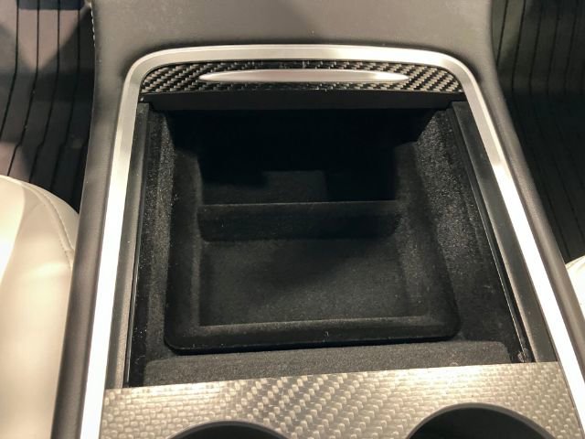 Used 2022 Tesla Model Y Long Range image 24