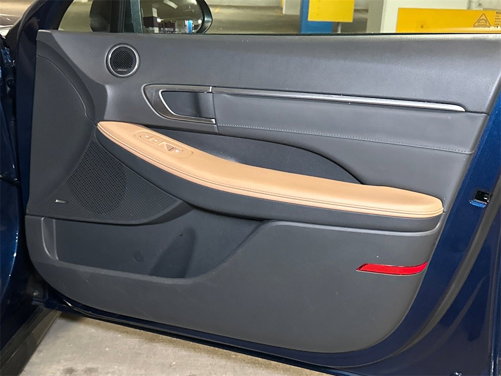 Used 2021 Hyundai Sonata Limited image 10