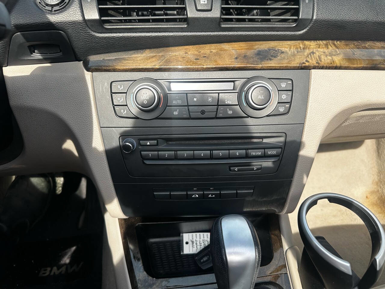 Used 2010 BMW 135i Convertible image 28