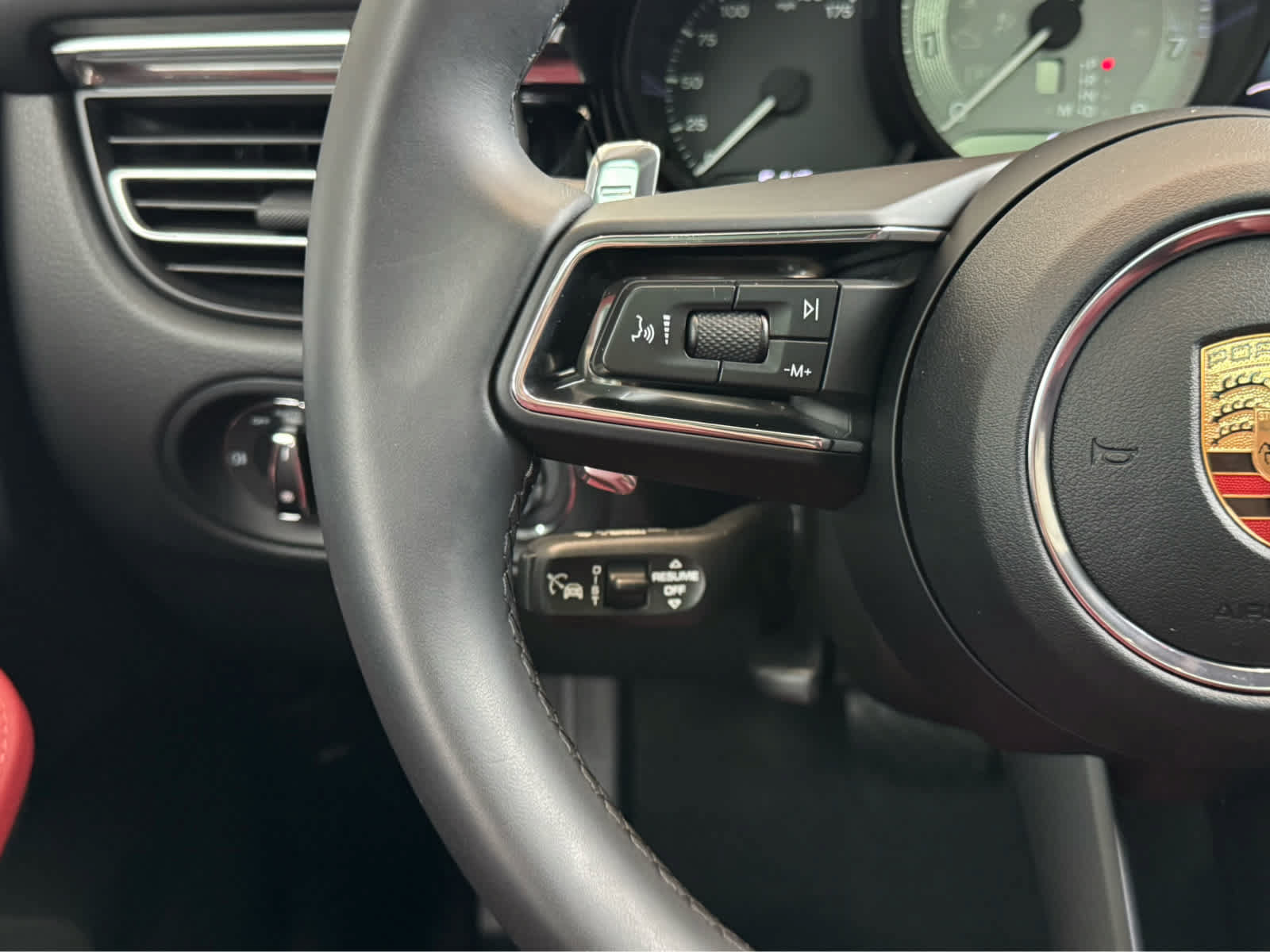 Used 2026 Porsche Macan S AWD/4WD image 21