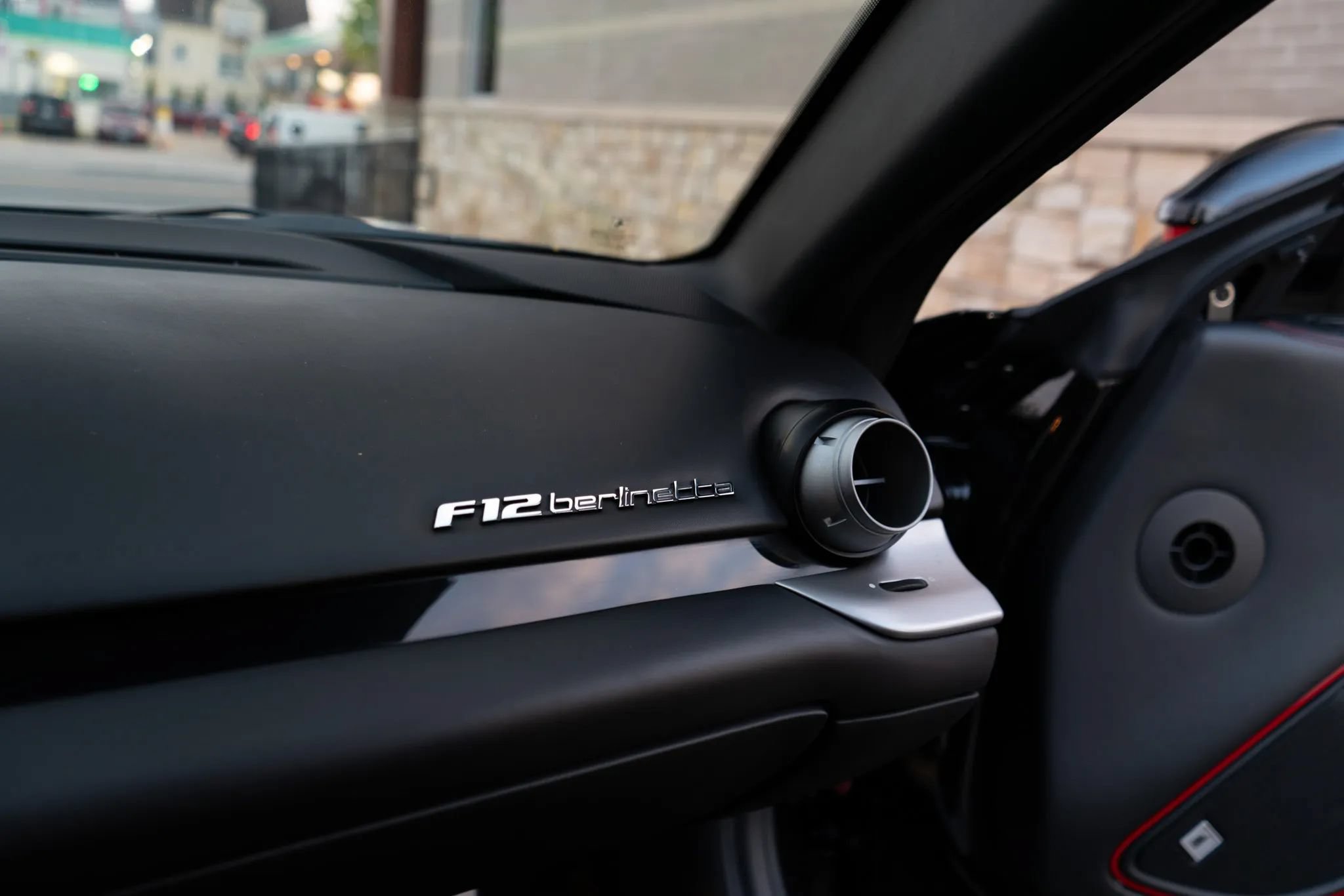 Used 2015 Ferrari F12 Berlinetta RWD image 57
