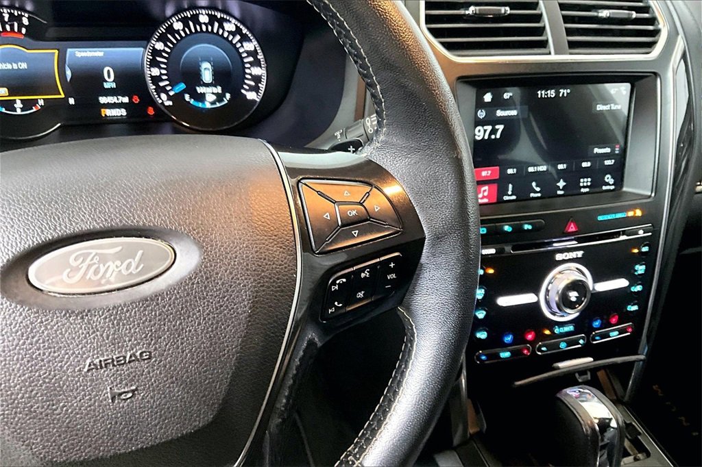 Certified 2017 Ford Explorer Platinum image 15