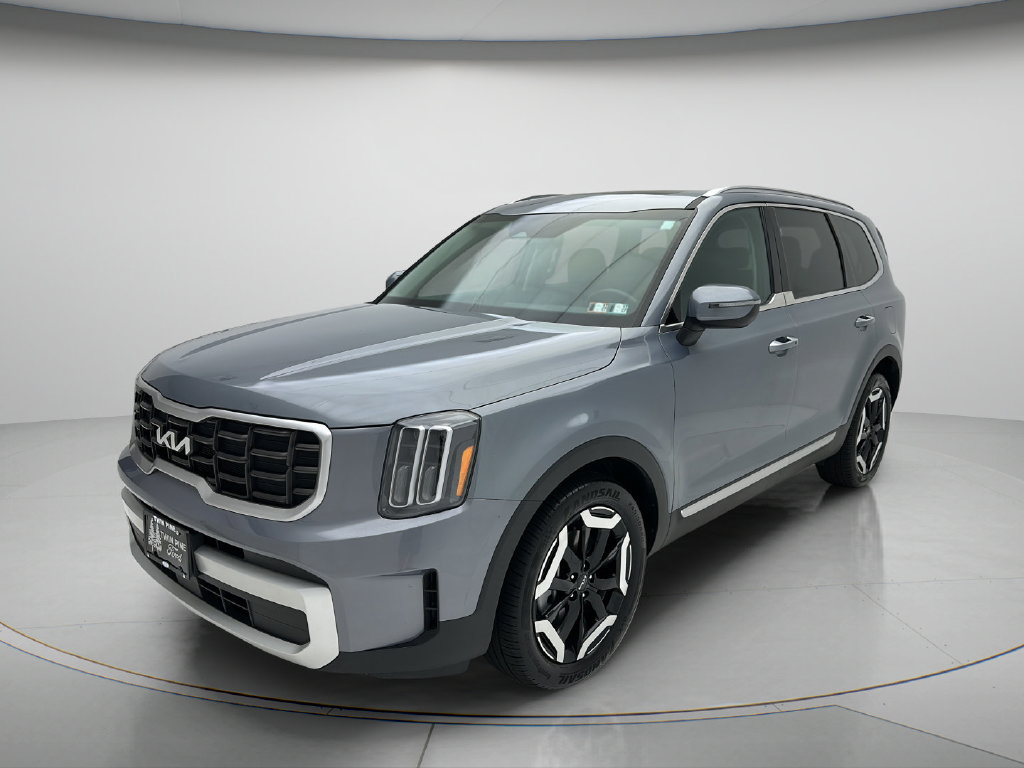 Used 2025 Kia Telluride S AWD/4WD image 3